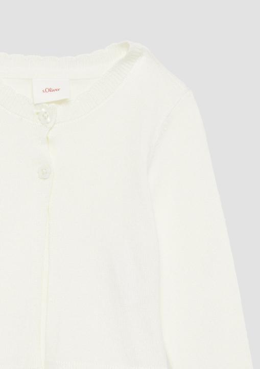 Immagine prodotto S.Oliver Strickjacke Strickjacke aus Viskosemix mit Wellsaum und blumenförmigen Knöpfen (80)