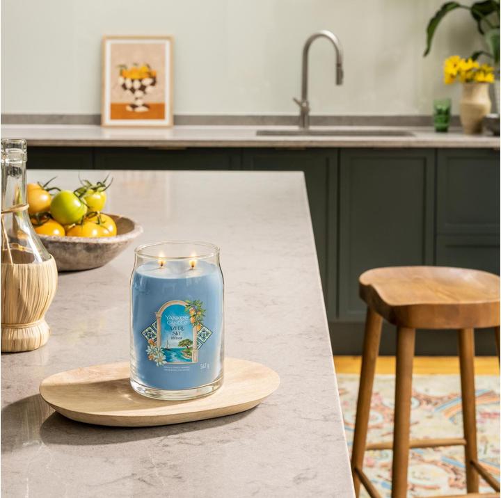 Actual product image Yankee Candle Azure Sky