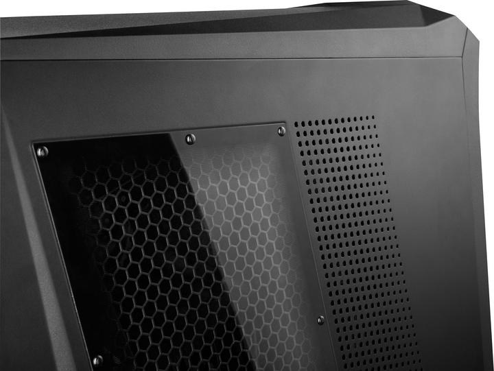 Actual product image Medion Erazer X67075 (Intel Core i7-9700K, 32 GB, 512 GB, GeForce RTX 2080 Ti)