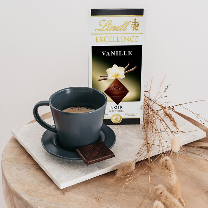 Actual product image Lindt Excellence dark vanilla chocolate bar (100 g)