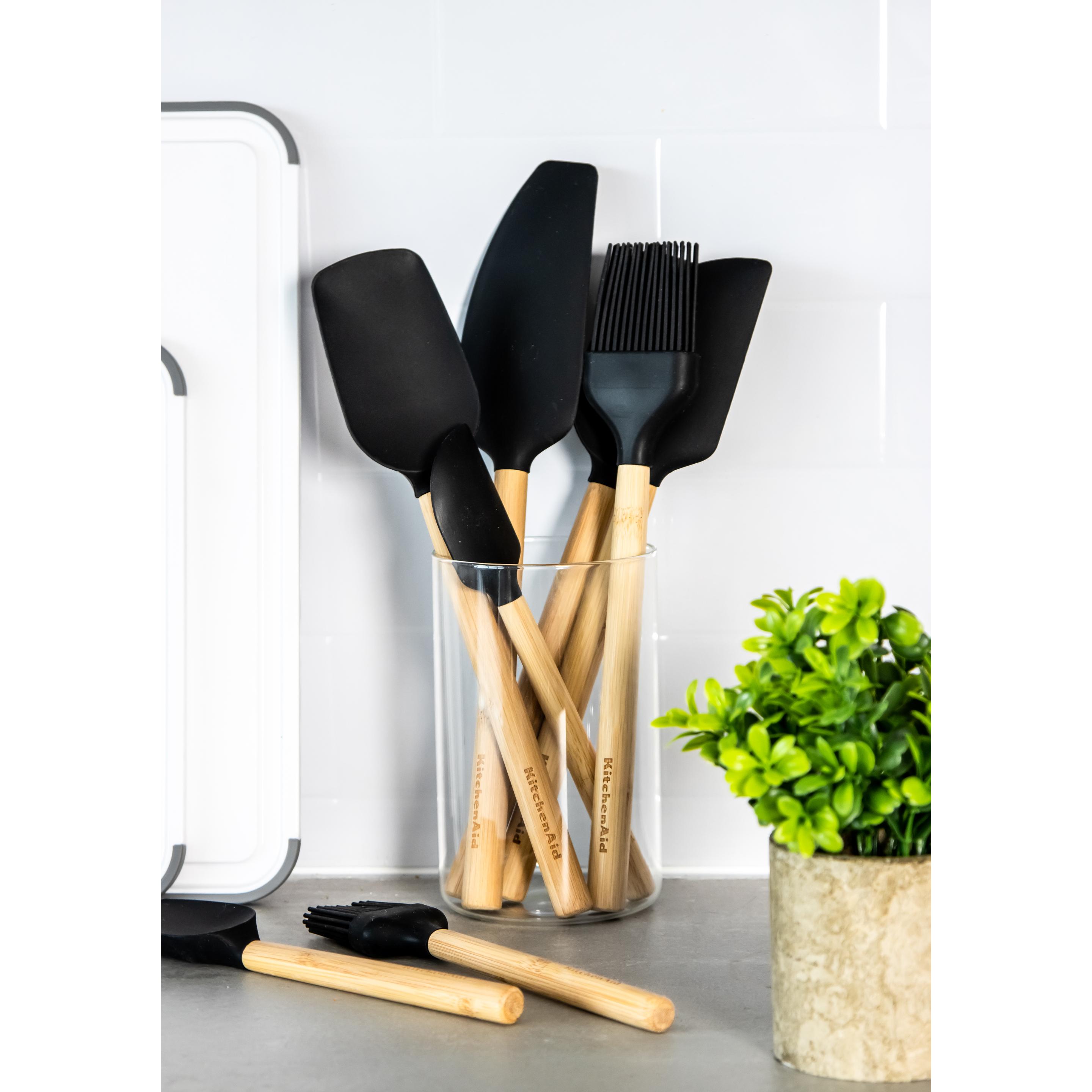 Thumbnail - KitchenAid Bamboo Scraper Spatula with Heat Resistant and Flexible Silicone Head, Backutensilien, Schwarz