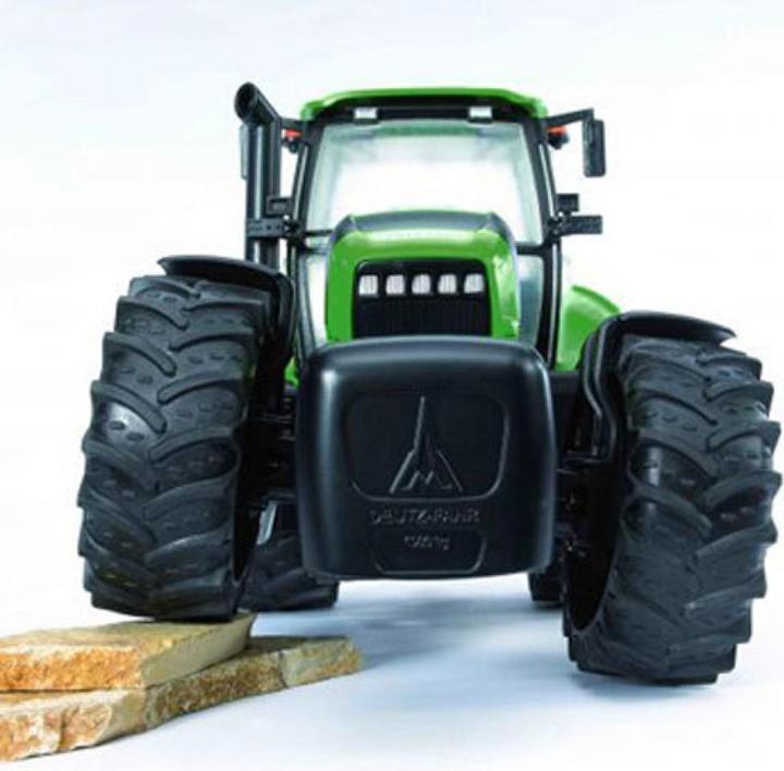 Produktbild Bruder Deutz Agrotron X720