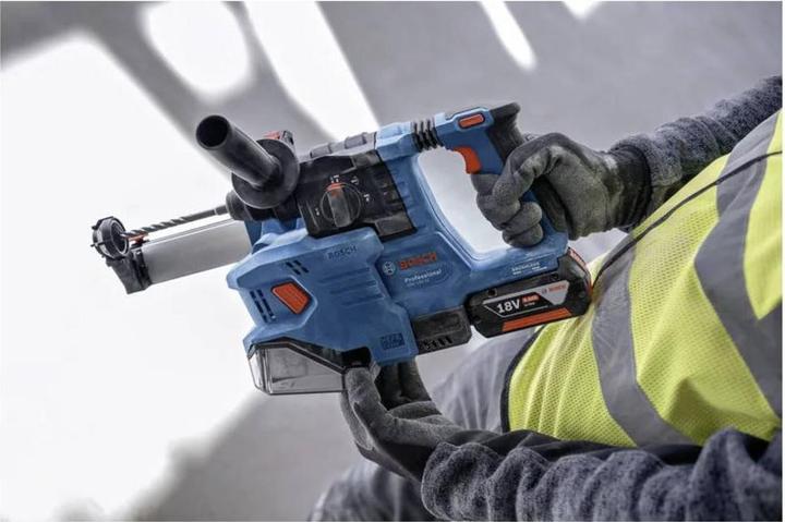 Actual product image Bosch Professional Cordless rotary hammer with SDS plus GBH 18V-22, L-BOXX (Rechargeable battery operated)