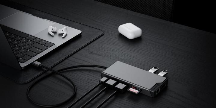 Produktbild Alogic USB-C 12-IN-1 TRIPLE (USB-C, 12 Ports)