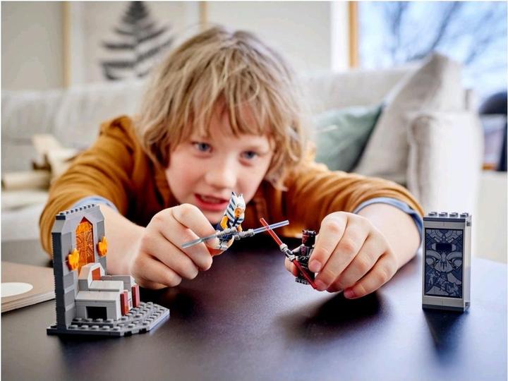 Actual product image LEGO Duel on Mandalore (75310, LEGO Star Wars)