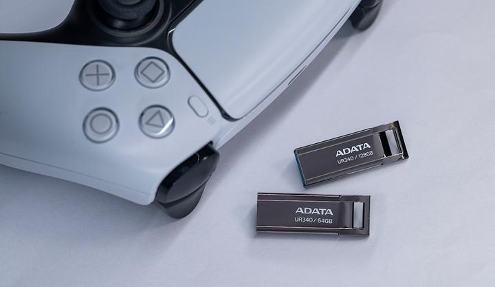 Actual product image Adata USB 64GB UR340 bk 3.2 Interface USB 3.2 Gen 1 (64 GB, USB-A)