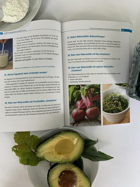 Produktbild Antworten auf 100 Fragen zur gesundheitsfördernden Wirkung des Naturzeoliths (Deutsch, 2022)