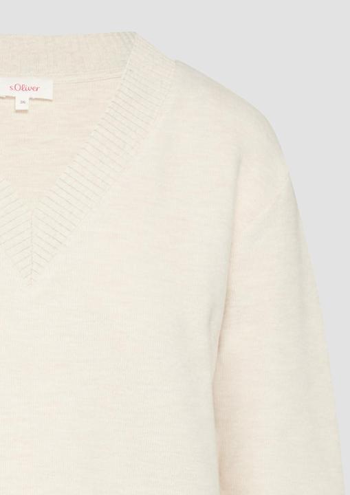 Produktbild S.Oliver Sweatshirt Weiches Sweatshirt mit V-Ausschnitt (34)