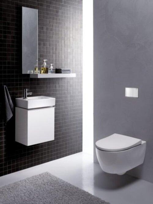 Image du produit Geberit iCon Square WC au sol, chasse deau basse, fixation murale 211910, 6l, sans rebord, forme fer