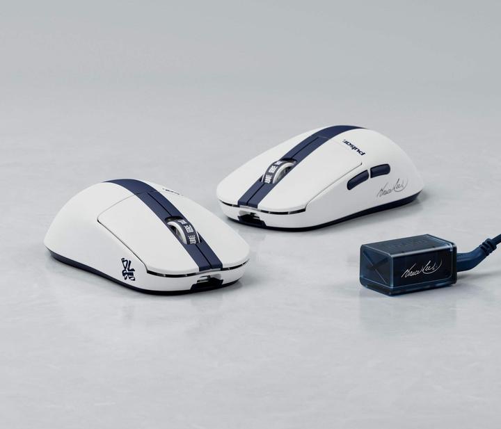 Produktbild Pulsar X2 CRAZYLIGHT Medium Wireless (Bruce Lee 85th Edition) - Gaming Mus - Optisk - 5 knapper - Bl (Kabelgebunden, Kabellos)