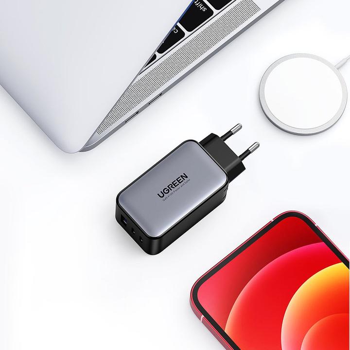Actual product image Ugreen CD244 (65 W)