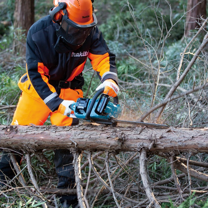 Actual product image Makita UC026GZ (Battery chain saw)