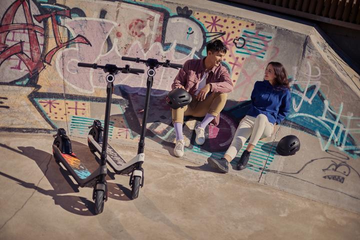 Actual product image Niu KQi2 Pro (20 km/h, 40 km, 300 W)