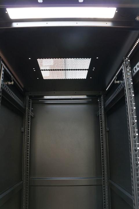 Actual product image Extralink 42U 800mm floor cabinet black (42 RU, 19 inch rack)