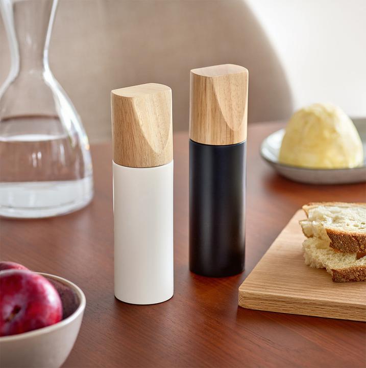 Actual product image Zeller Present Salz- und Pfeffermühle Gummibaum ø 5x18.2 cm (Pepper, Salt)