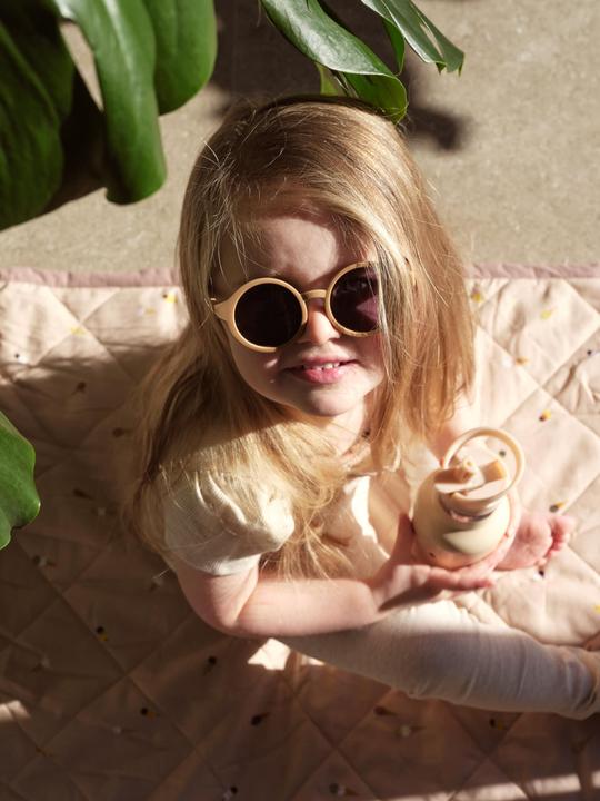 Immagine prodotto Filibabba Occhiali da sole per bambini in plastica riciclata 4-7 anni - Mandorla tostata