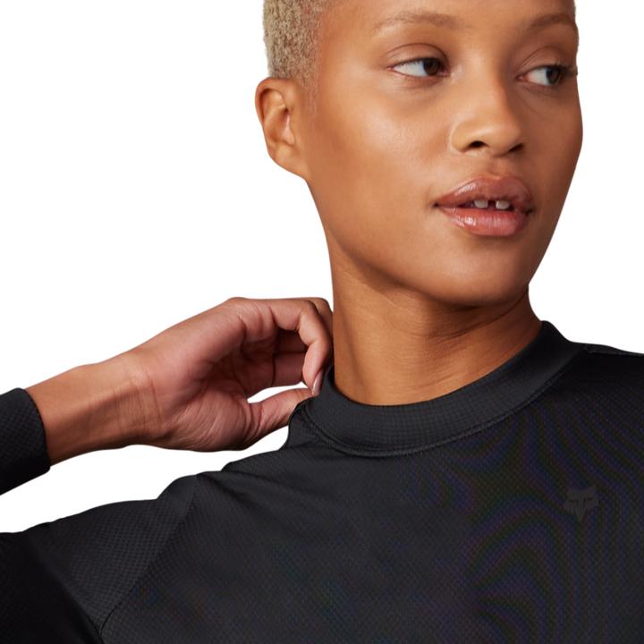 Actual product image Fox Tee 23 W Tecbase Fire Ls Shirt Blk X (XS)