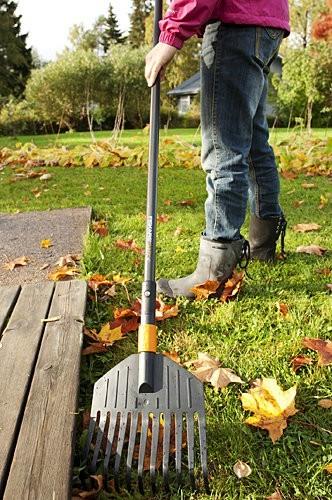 Actual product image Fiskars Rake broom