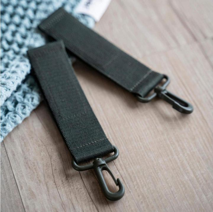 Produktbild DONE by deer changing backpack dark green