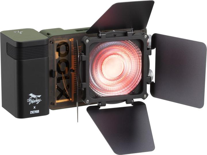 Actual product image Zhiyun Molus X100RGB (Video light)