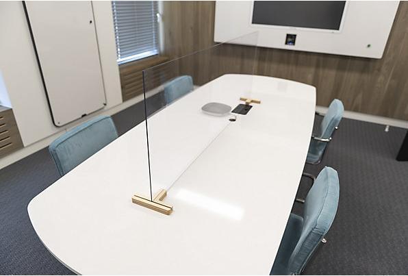 Actual product image smiT Partition for desks/tables, incl. 2 T-shaped foot connectors, HxW 590 x 1200 mm.