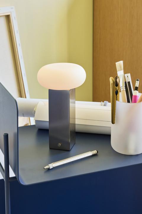 Image du produit Hübsch Low Tragbare Lampe Nickel