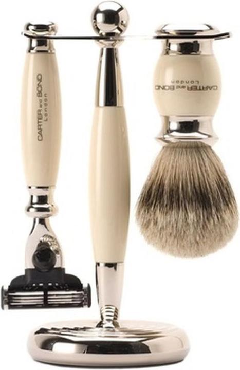 Actual product image Crabtree & Evelyn Shaving Razor Set With 5 Blades And Face Shaving Brush