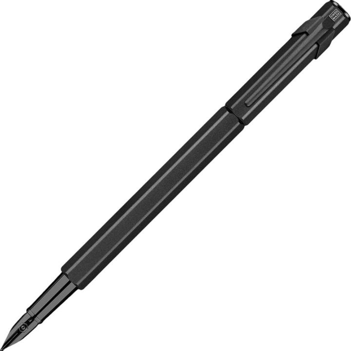 Produktbild Caran d'Ache Füllfederhalter 849 Black Code (Schwarz, 1x)