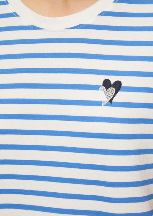 Produktbild S.Oliver T-Shirt Gestreiftes T-Shirt im Relaxed Fit mit Herz-Stickerei (42)