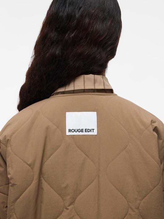 Produktbild Rouge Edit Geknöpfte Steppjacke (40)