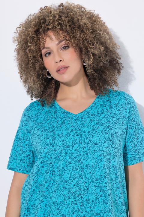 Actual product image Ulla Popken Geometric Fish Print Short Sleeve V-Neck Tee (60)