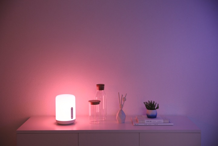Actual product image Xiaomi Mi Bedside Lamp 2 (400 lm)