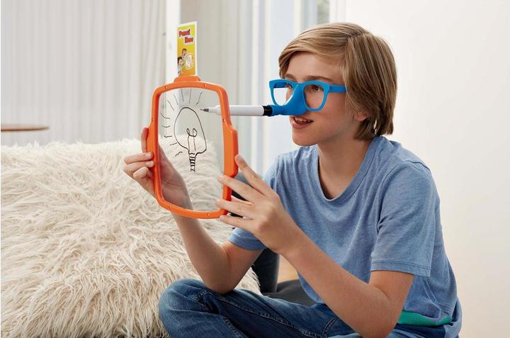 Actual product image Piatnik Pencil Nose (German)