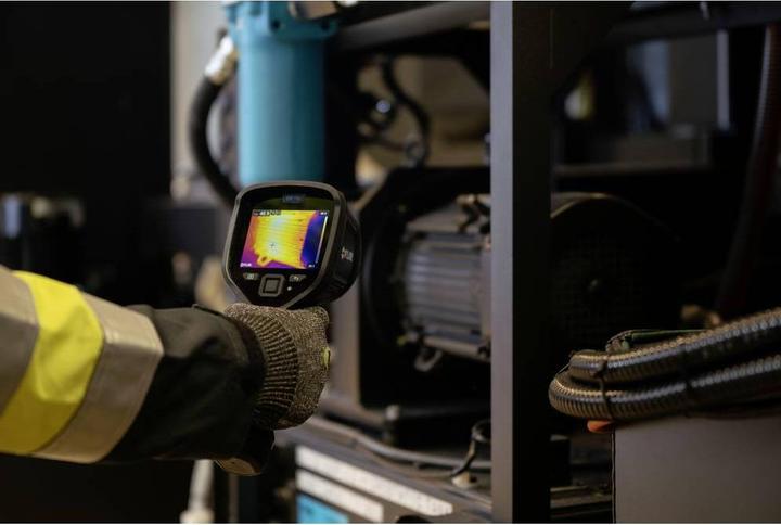 Actual product image Flir E8 Pro Thermal Imaging Camera -20 to +550°C 320 x 240 Pixel 9Hz Touchscreen