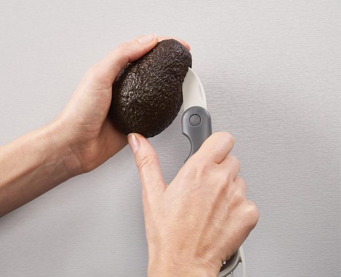 Actual product image Joseph Joseph Avocado-Werkzeug 3in1, Stein, DUO