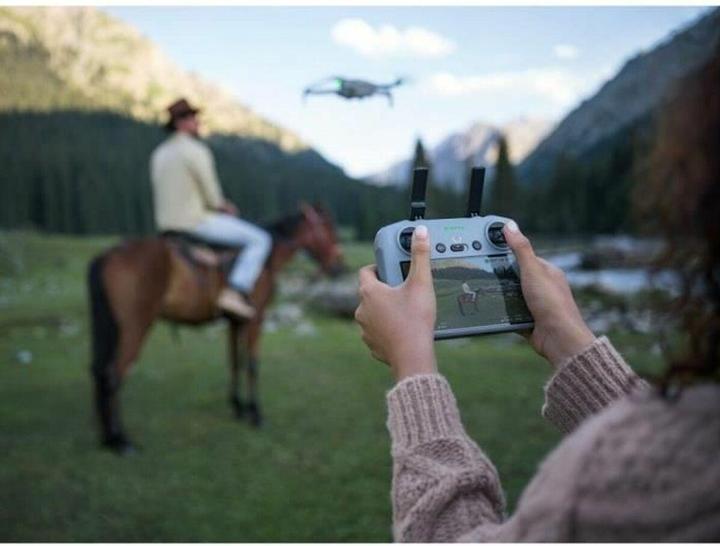 Actual product image DJI Mini 4 Pro Fly More Combo (34 min, 249 g, 48 Mpx)