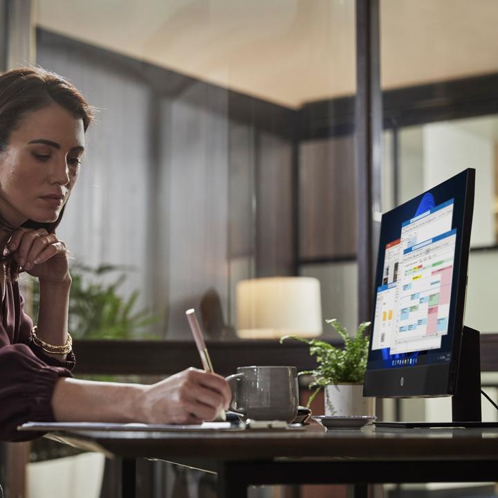 Produktbild HP ProOne 440 G9 AiO (Intel Core i5-12500T, 16 GB, 512 GB)
