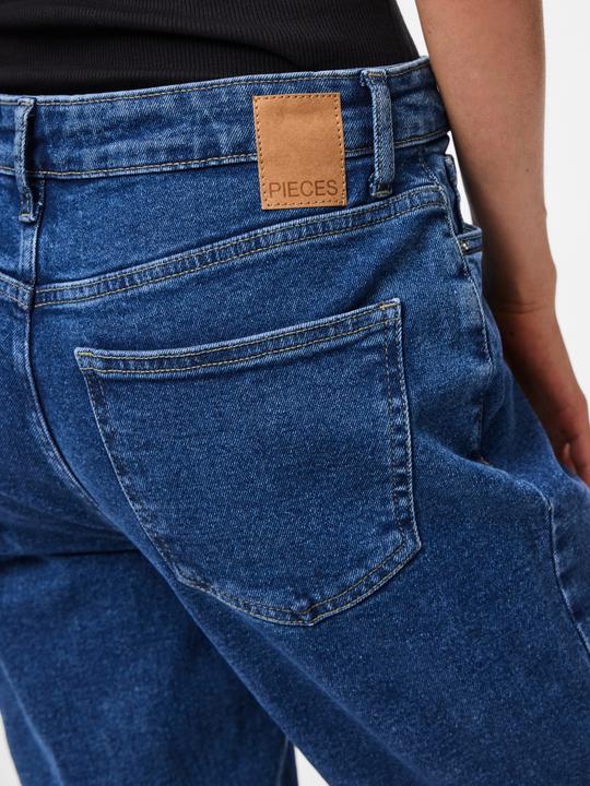 Produktbild Pieces Pckelly Mw Straight Jeans New MB Noos Bc (26)