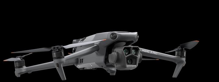 Productafbeelding DJI Mavic 3 Pro Fly More Combo incl. RC (43 min, 958 g, 48 Mpx)