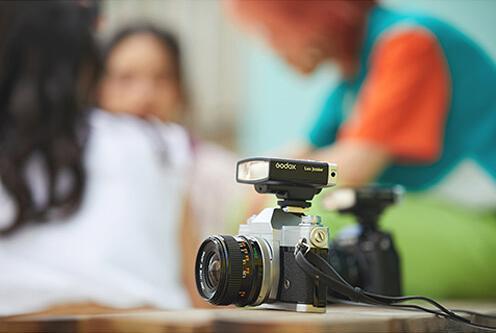 Produktbild Godox Lux Junior (Aufsteckblitz, Sony, Olympus, Fujifilm, Canon, Nikon)