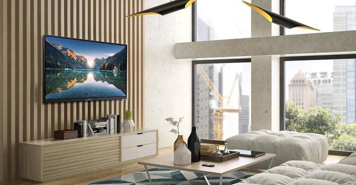 Actual product image Smart Tech SMT32F30HC4U1B1 (32", LED, HD)