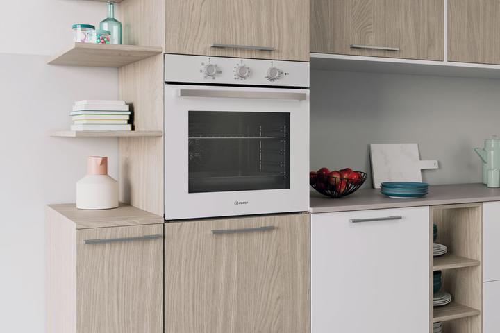 Actual product image Indesit Multifunktions-Einbau-Backofen