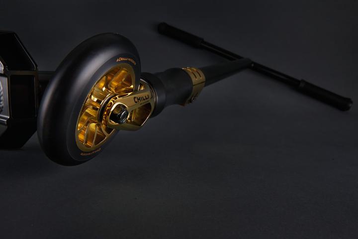 Produktbild Chilli Scooter Pro crown Reaper