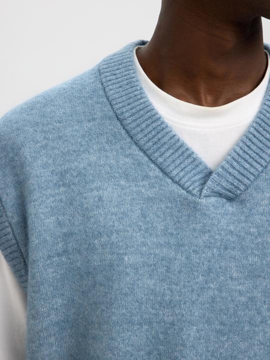 Actual product image Selected Relaxed Fit Strickweste (M)