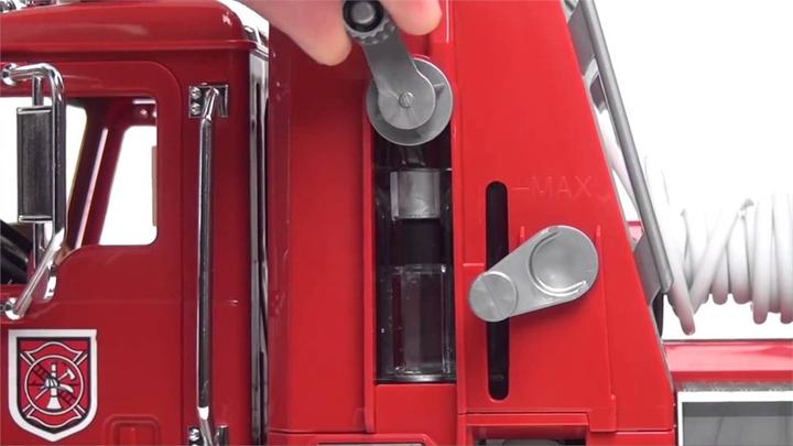 Produktbild Bruder Mack Granite Feuerwehr