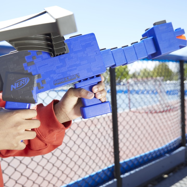 Produktbild Hasbro Minecraft Ender Dragon Blaster und 12 Nerf Elite Darts