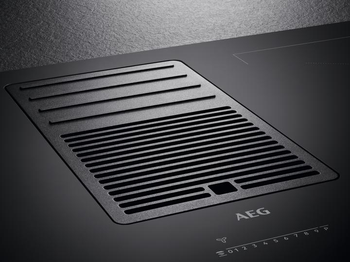 Actual product image AEG IDE84244IB inductie kookplaat met afzuiging