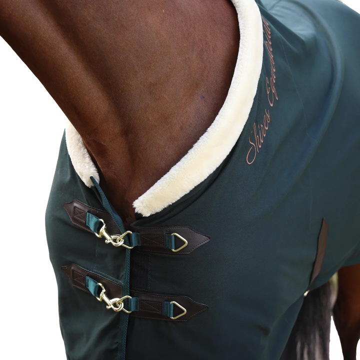 Image du produit Shires - Couverture de box pour chevaux DELUXE (190.50 cm)