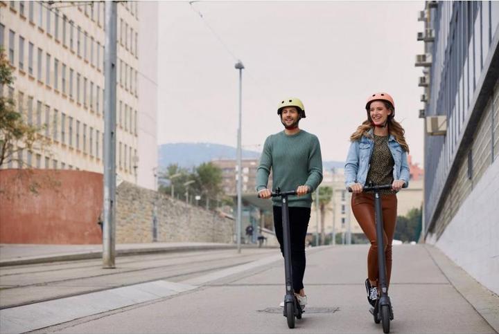 Immagine prodotto Segway-Ninebot Kick Scooter E22E (20 km/h, 22 km, 300 W)