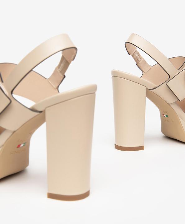 Actual product image Nero Giardini Sandalen (36)